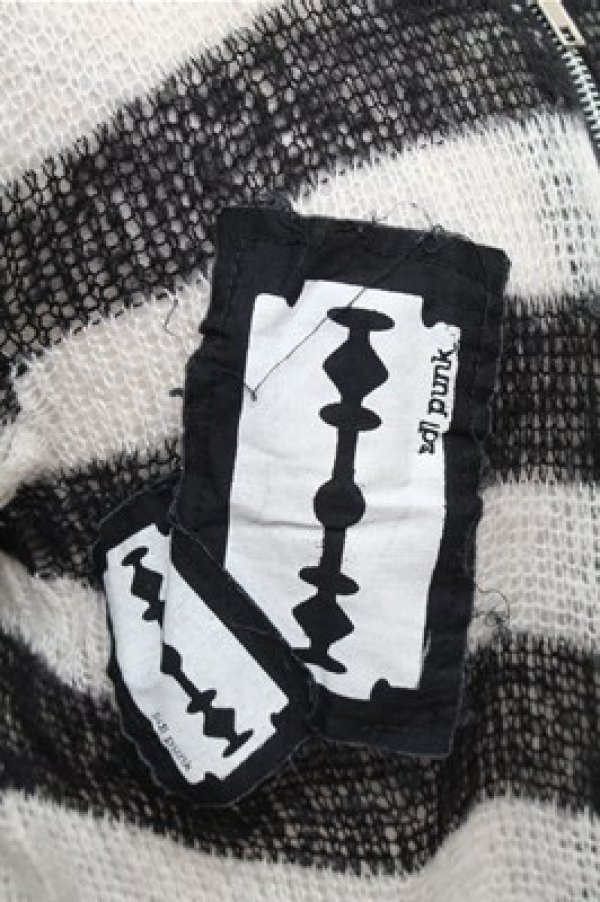 画像3: SEXY DYNAMITE LONDON / ボーダーメッシュパーカー  黒ｘ白 S-26-01-31-030-PU-TO-HR-ZS (3)