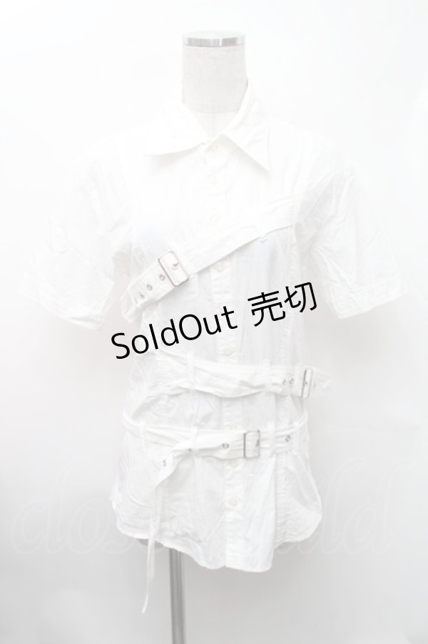 画像1: BPN FOR MEN / ベルトデザイン半袖シャツ  白 S-26-01-31-1006-GO-BL-HR-ZS (1)
