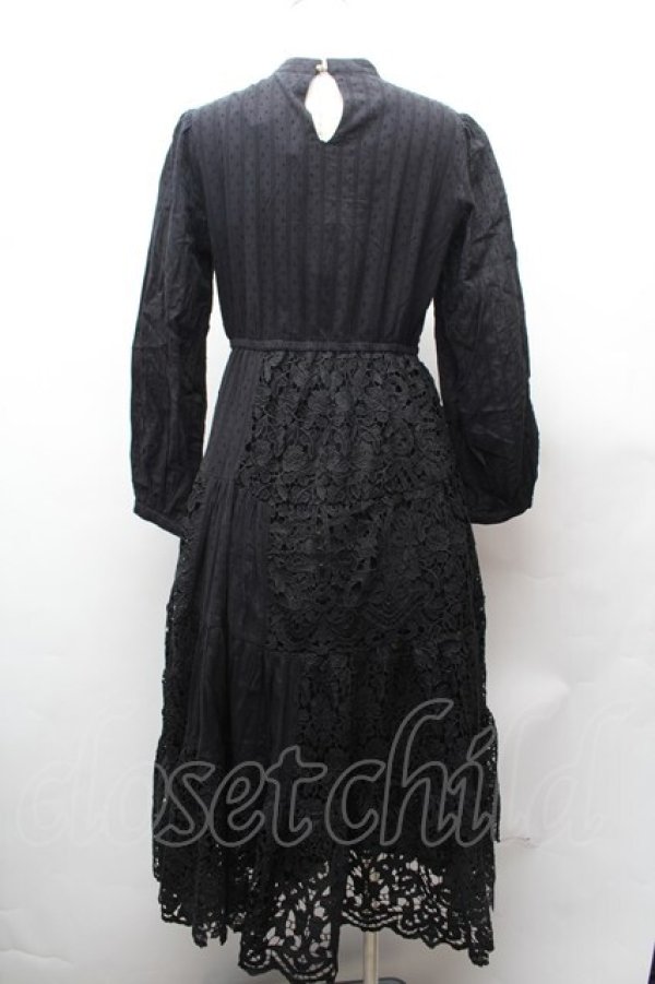 画像4: axes femme Nostalgic / 総レースパッチワークワンピース  黒 S-26-02-04-034-LO-OP-AS-ZS (4)