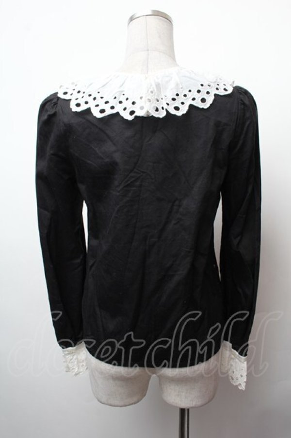 画像3: MILK / アイレットレースブラウス  黒ｘ白 S-26-02-05-033-ML-BL-AS-ZS (3)
