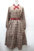 画像1: F i.n.t / カメオ付きクロスボウタイチェックワンピース  ブラウン S-26-02-05-043-0-OP-AS-ZS (1)