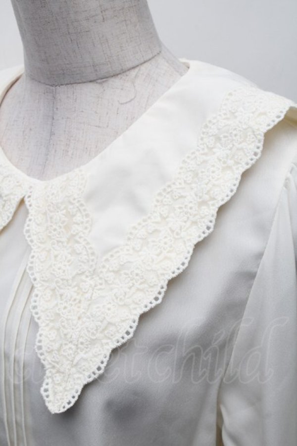 画像3: axes femme POETIQUE / ビッグカラープルブラウス  オフ S-26-02-10-028-AX-BL-HR-ZS (3)