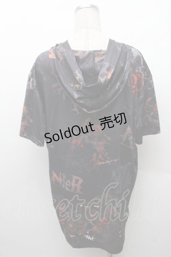 画像2: NieR Clothing / 転写プリントトップス  黒 S-26-02-11-009-PU-TO-AS-ZS (2)