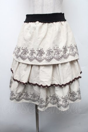 画像: axes femme / 刺繍入ティアードスカート  オフ S-26-02-13-053-AX-CO-AS-ZS