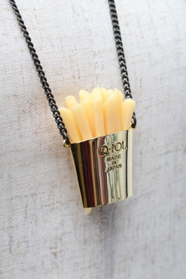 画像4: Q-pot. / Q-pot. ダイナーラッキーフレンチフライネックレス  ゴールド S-26-02-18-017-QP-AC-AS-ZS (4)