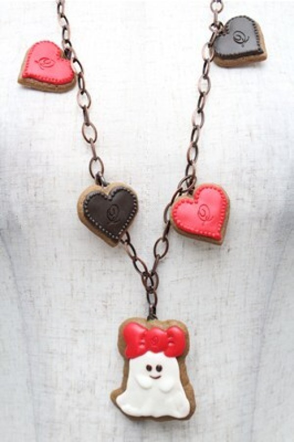 画像2: Q-pot. / Ghost Cookie Necklace (Ribbon)   S-26-02-19-038-QP-AC-HR-ZS (2)