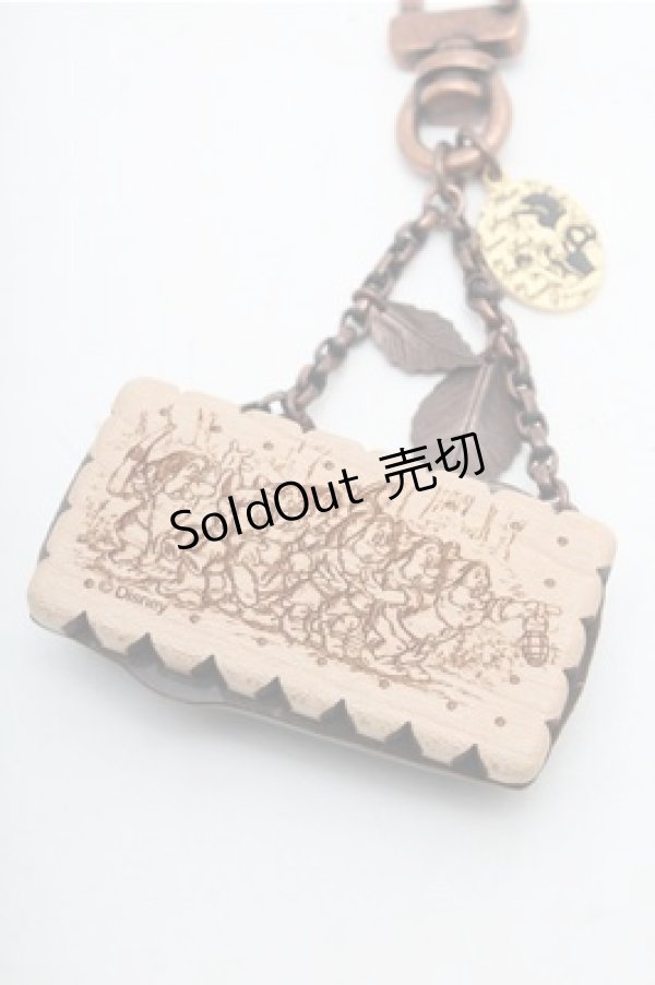 画像3: Q-pot. / 7人の小人ビスケットバッグチャーム  ブラウン S-26-02-19-013-QP-AC-AS-ZS (3)