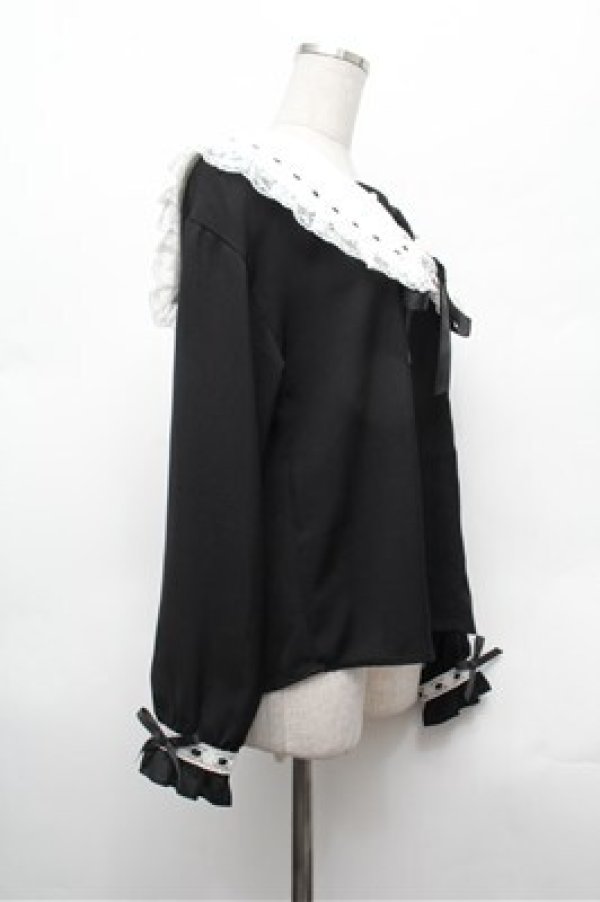 画像2: Secret Honey / フリル襟ブラウス  黒ｘ白 S-26-02-20-035-CA-TS-AS-ZS (2)