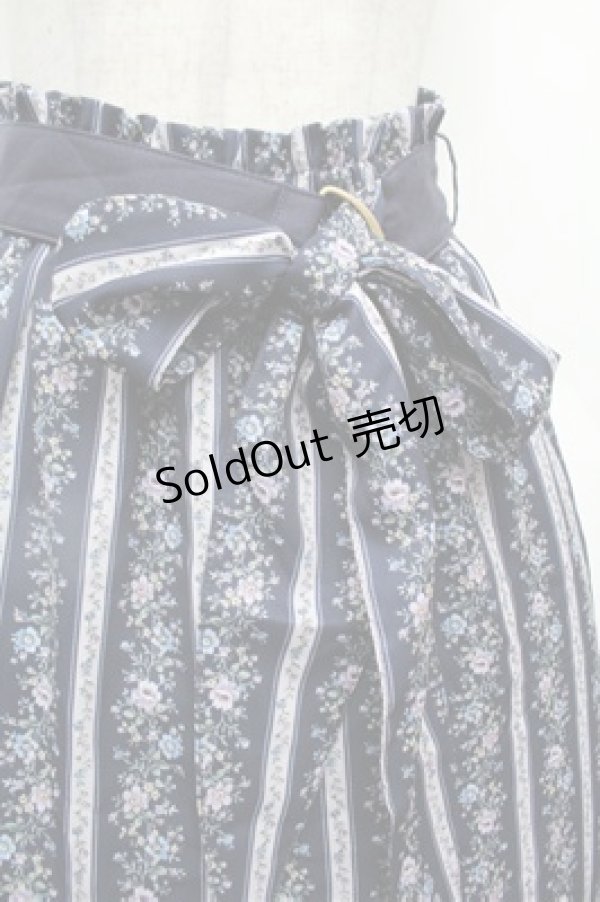 画像4: axes femme / ストライプフラワー柄スカート  紺 S-26-02-22-064-AX-SK-AS-ZS (4)