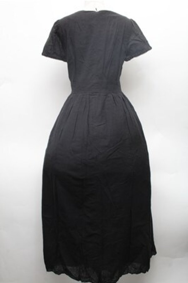 画像2: BPN / クロス刺繍ワンピース  黒 S-26-02-23-055-GO-OP-HR-ZS (2)