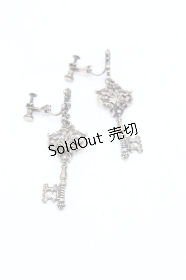 画像2: Kurumi Collaboration / CLK*カギイヤリング  ゴールド S-26-02-25-001-LO-AC-AS-ZS (2)