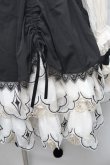 画像5: 中国ロリータ / 裾レースシャーリングジャンパースカートセット  黒ｘ白ｘキナリ S-26-02-28-044-LO-BL-HR-ZS (5)