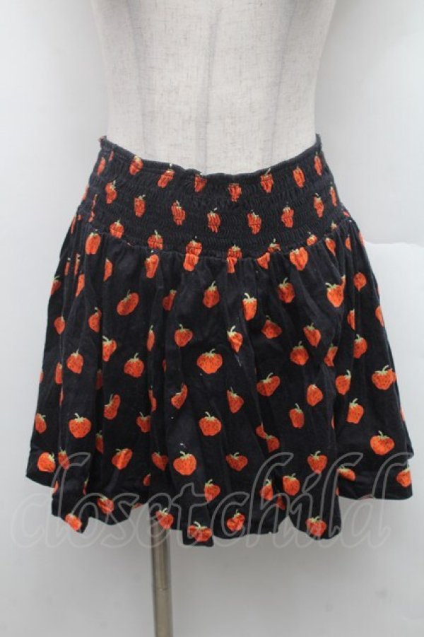 画像1: Candy Stripper / いちご柄スカート  黒 S-26-02-28-056-PU-SK-HR-ZS (1)