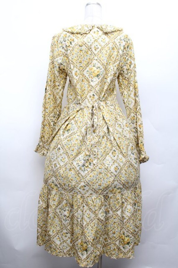 画像3: PINK HOUSE / 薔薇格子プリントミディワンピース  イエロー S-26-03-01-057-LO-OP-HR-ZS (3)