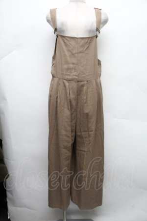 画像: NieR Clothing / ベルトストラップジャンパースカート  カーキ S-26-03-02-042-PU-OP-AS-ZS