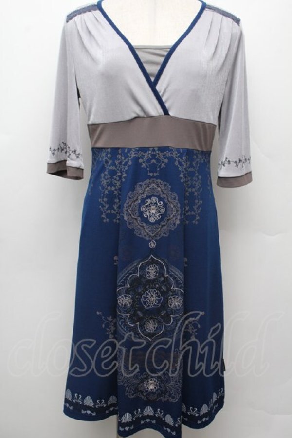 画像1: Ozz oneste / フロント魔法陣刺繍ワンピース  グレーＸ青 S-26-03-02-015-OO-OP-SA-ZS (1)