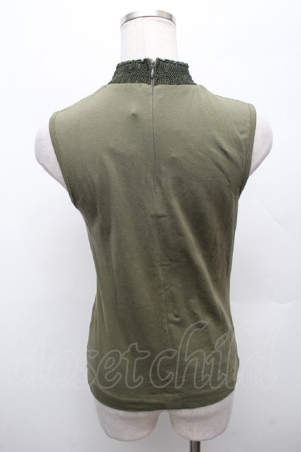 画像2: Jane Marple Dans Le Salon / スタンドカラーノースリーブトップス  カーキ S-26-03-04-043-JM-TO-AS-ZS (2)