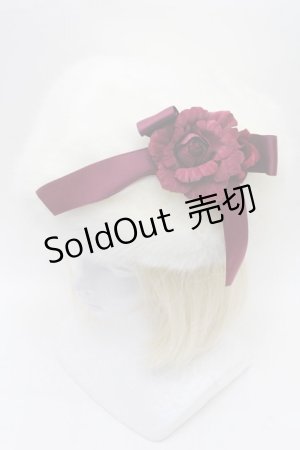 画像: Moi-meme-Moitie / コサージュ付きファーハット  白 S-26-03-04-038-MO-AC-HR-ZS