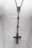 画像2: Moi-meme-Moitie / ローズ十字架ロザリオネックレス  シルバーｘ青 S-26-03-10-038-MO-AC-HR-ZS (2)