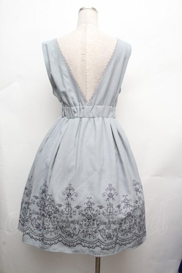 画像4: axes femme POETIQUE / 裾刺繍ジャンドレ  サックス S-26-03-14-032-AX-OP-HR-ZS (4)