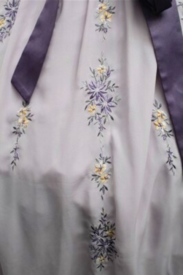 画像3: axes femme / フラワー刺繍イレヘムスカート  ラベンダー S-26-03-15-065-AX-SK-HR-ZS (3)