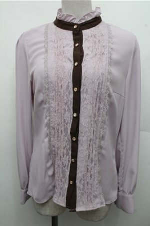 画像: axes femme POETIQUE / タックレーススタンドネックブラウス  ラベンダー S-26-03-15-032-AX-TO-HR-ZS