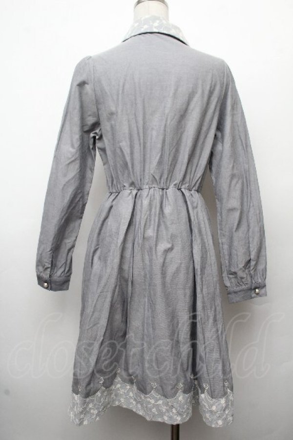 画像2: axes femme / チュールレース使いシャツワンピース  ブルー S-26-03-19-028-AX-OP-HR-ZS (2)