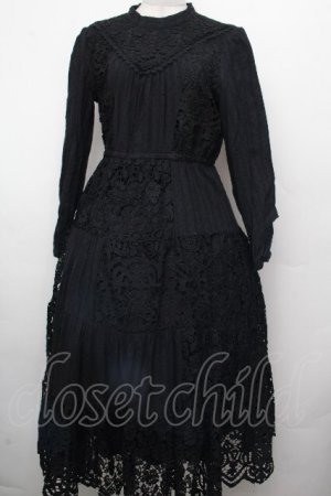 画像: axes femme Nostalgic / 総レースパッチワークワンピース  黒 S-26-03-23-040-LO-OP-AS-ZS
