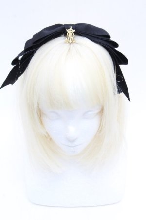 画像: ALICE and the PIRATES / サテンリボンのまんなかリボンカチューシャ  黒 S-26-04-04-050-PA-AC-AS-ZS