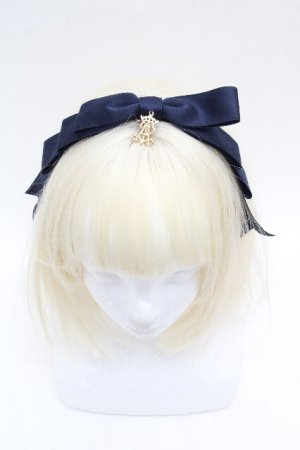 画像: ALICE and the PIRATES / サテンリボンのまんなかリボンカチューシャ  紺 S-26-04-04-031-PA-AC-AS-ZS