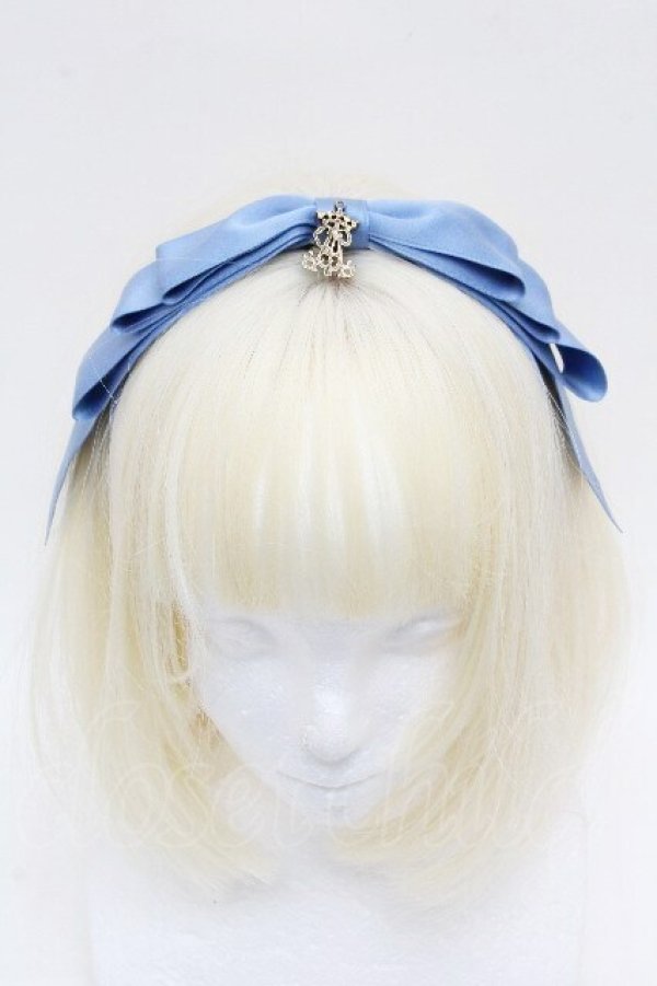 画像1: ALICE and the PIRATES / サテンリボンのまんなかリボンカチューシャ  サックス S-26-04-04-034-PA-AC-AS-ZS (1)