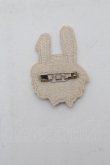 画像2: Franche Lippee / うさぎブローチ  白 S-26-04-05-006-LO-AC-AS-ZS (2)