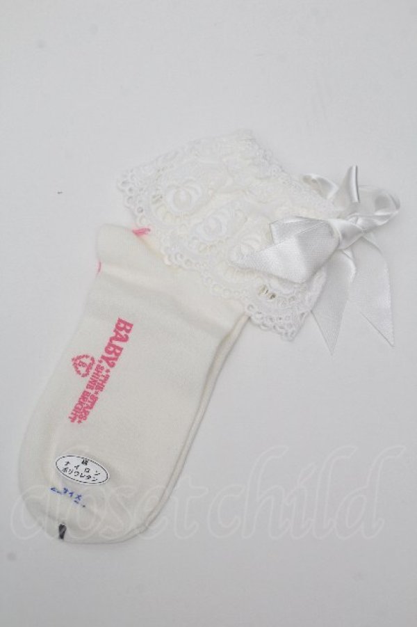 画像2: BABY,THE STARS SHINE BRIGHT / 綿レースクルー丈ソックス  オフ S-26-04-07-002-BA-ZA-HR-ZS (2)