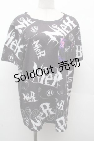 画像: NieR Clothing / プリント半袖Tシャツ  黒 S-26-04-10-019-PU-TO-HR-ZS