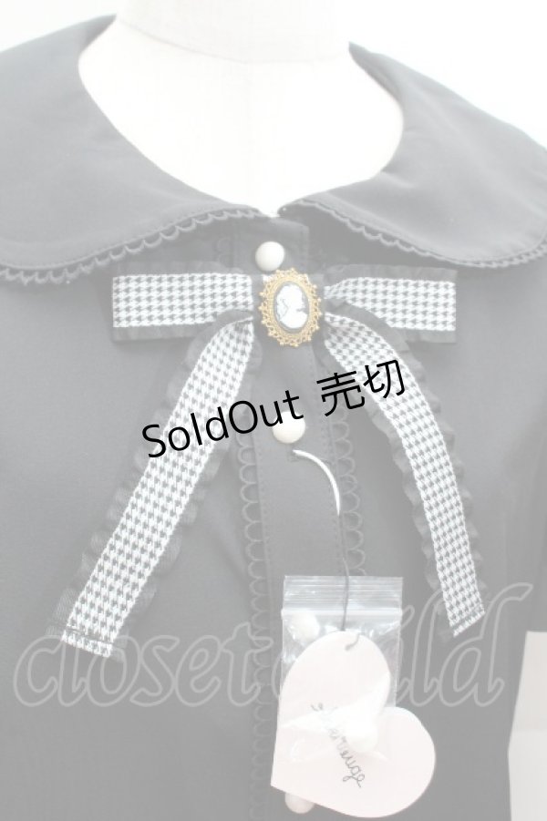 画像4: Ank Rouge / カメオリボンクラシカルブラウス  黒 S-26-04-12-031-CA-BL-HR-ZS (4)