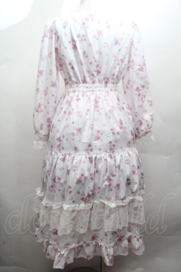 画像4: axes femme / 桜柄ティアードワンピース  オフ S-26-04-12-044-AX-OP-ET-ZS (4)