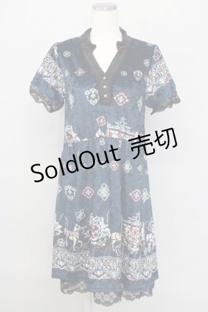 画像: 【SALE】axes femme / ベロアキャリッジモチーフワンピース  ネイビー T-23-12-21-026-AX-OP-IG-ZT058