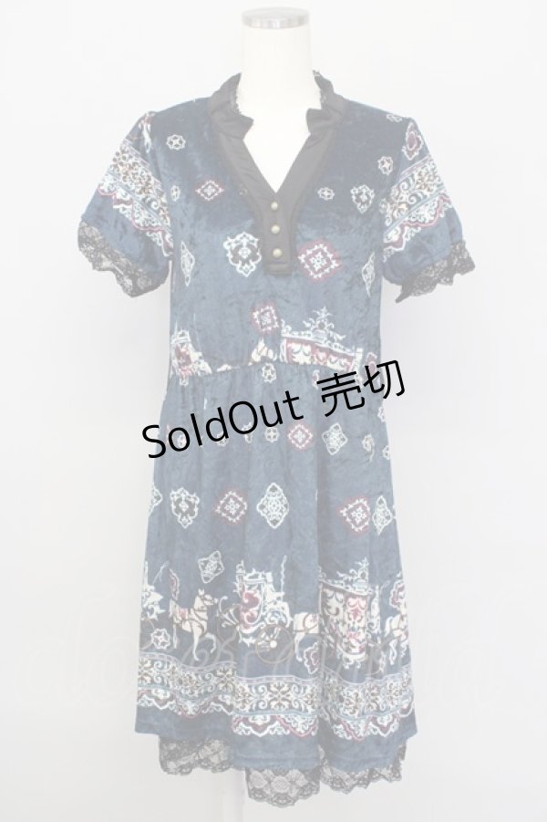 画像1: 【SALE】axes femme / ベロアキャリッジモチーフワンピース  ネイビー T-23-12-21-026-AX-OP-IG-ZT058 (1)