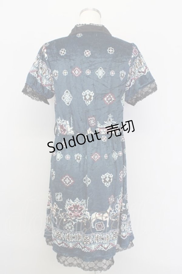 画像2: 【SALE】axes femme / ベロアキャリッジモチーフワンピース  ネイビー T-23-12-21-026-AX-OP-IG-ZT058 (2)