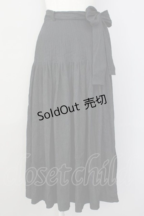 画像1: INGEBORG / ストライプ刺繍風スカート  黒 T-24-01-20-021-LO-SK-HD-ZT007 (1)