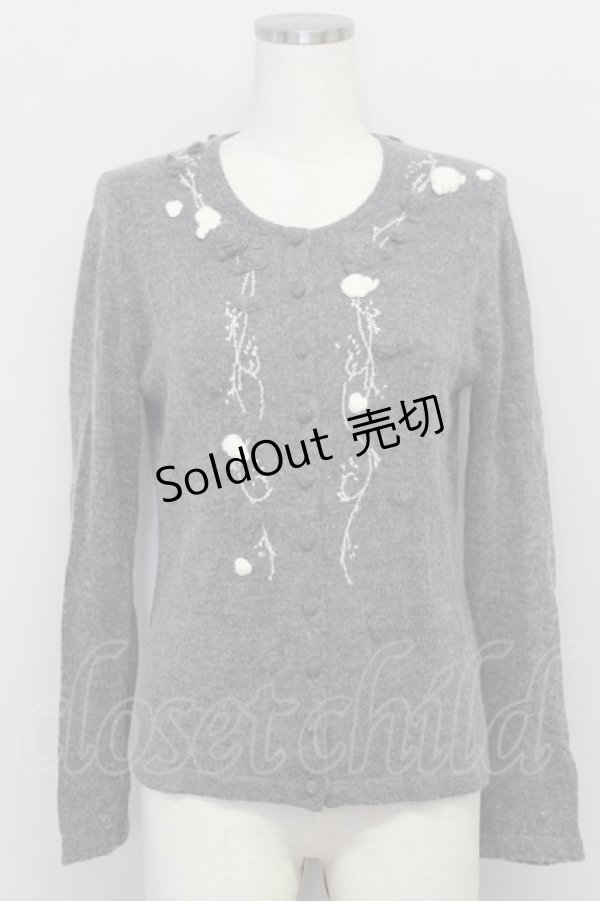 画像1: INGEBORG / カメリアニットカーディガン  グレーＸ白 T-24-02-04-019-LO-TO-HD-ZT254 (1)