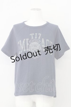 画像: E hyphen world gallery PEACE / リメイク風カレッジプリントTシャツ  ネイビー T-24-03-19-008-LO-TS-IG-ZT413