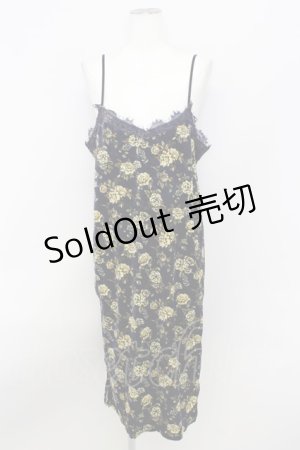 画像: 【SALE】E hyphen world gallery HARU / ローズベロアキャミワンピース  クロ T-24-03-21-025-LO-OP-IG-ZT354