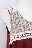 画像3: axes femme /レース切替裾タックチュニック N ワイン T-24-06-09-027-AX-OP-SZ-ZT061 (3)