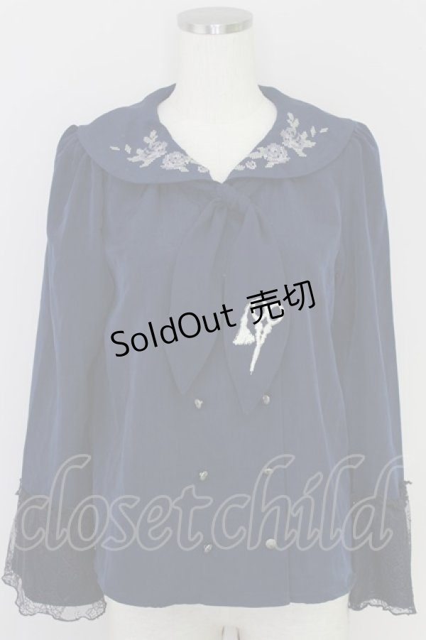 画像1: axes femme / sajou刺繍入Wボタンブラウス  ネイビー T-24-06-30-022-AX-BL-HD-ZI (1)