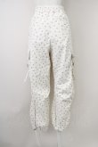 画像2: lilLilly / フラワーカーゴパンツ  白 T-25-01-12-030-LO-PA-SA-ZT447 (2)