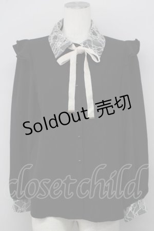 画像: Rojita / レース配色シャツカラーブラウス  黒 T-25-01-24-007-LO-BL-SA-ZT390