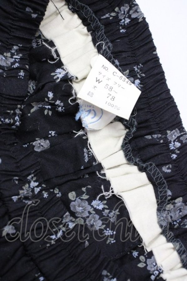 画像5: LOLITAその他(お買取対象外) / フラワープリントスカート  黒Ｘグレー T-25-02-06-029-LO-BL-SA-ZT435 (5)