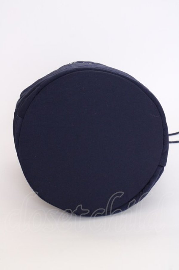 画像7: INGEBORG / チャーム付き巾着ハンドバッグ  ネイビー T-25-02-06-042-LO-BG-SA-ZT433 (7)