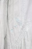 画像7: Cherir la femme / バスケット刺繍長袖ワンピース  サックス T-25-02-21-020-LO-OP-SA-ZI (7)